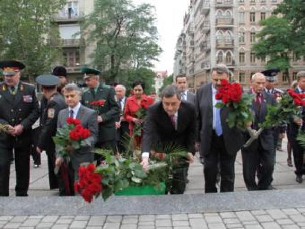 Новина В Одессе отметили День Конституции Ранкове місто. Кропивницький