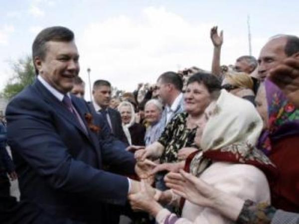Новина Янукович пообещал шахтерам высокие зарплаты и новые шахты Ранкове місто. Кропивницький