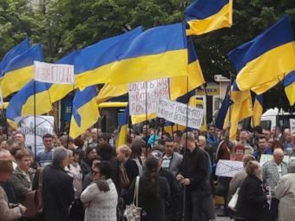 Новина У мітингу проти перейменування на «Кропивницький» у Кіровограді взяли участь близько 400 осіб Ранкове місто. Кропивницький