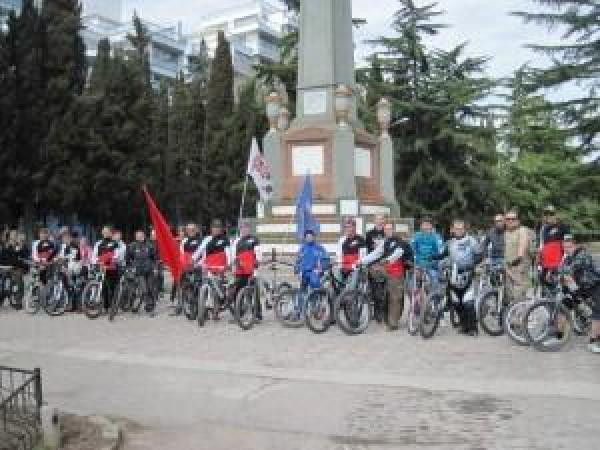 Новина В Алуште прошел велопарад в честь дня освобождения города (ВИДЕО) Ранкове місто. Кропивницький