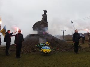 Новина Кропивничани вшанували пам'ять отамана Пестушка у селі Ганнівці (ФОТО) Ранкове місто. Кропивницький