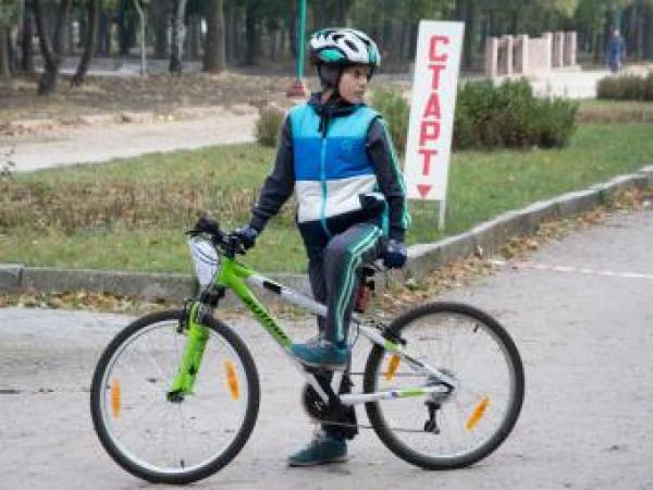 Новина В Кіровограді змагатимуться маленькі велолюбителі Ранкове місто. Кропивницький