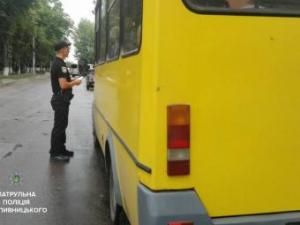 Новина Патрульні проводять профілактичні бесіди з водіями Ранкове місто. Кропивницький