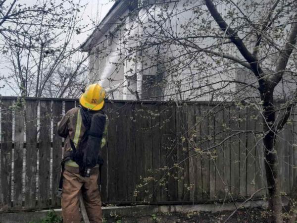 Новина Кіровоградщина: У Долинській учора вранці загорівся житловий будинок Ранкове місто. Кропивницький