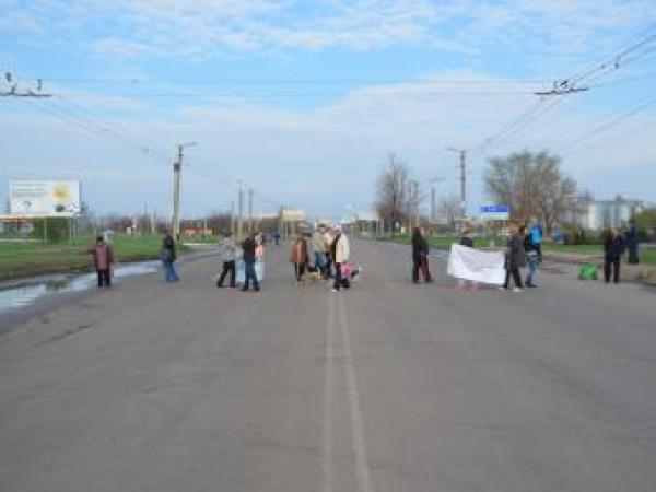 Новина Утром въезд в Кировоград был заблокирован активистами «скандального общежития» Ранкове місто. Кропивницький