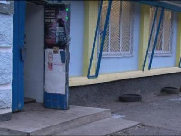 Новина На Кіровоградщині розбійники посеред дня напали у магазині на продавчиню Ранкове місто. Кропивницький