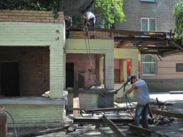 Новина На месте пивных ларьков в центре Донецка возведут фонтан Ранкове місто. Кропивницький