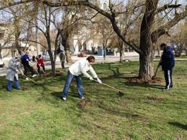 Новина Кировоградские налоговики вышли на субботник Ранкове місто. Кропивницький