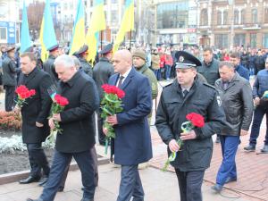 Новина Поліцейські долучилися до заходів із нагоди Дня Гідності та Свободи Ранкове місто. Кропивницький