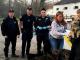 На Кіровоградщині патрульні знайшли при дорозі собаку з переломами (ФОТО)