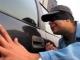 В Мариуполе школьники грабят авто