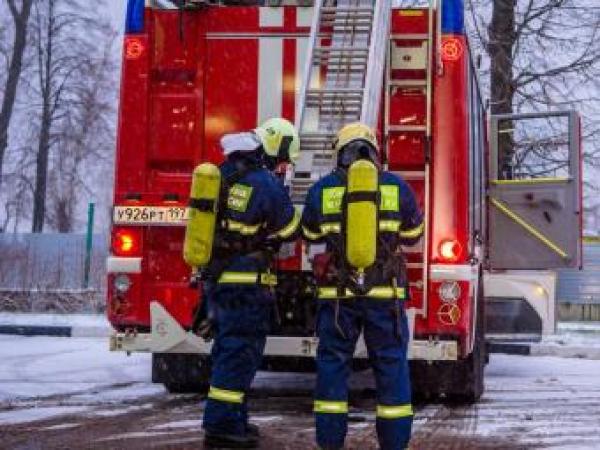 Новина В Кировограде подростка снимали с крыши Ранкове місто. Кропивницький