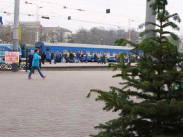 Новина Незабаром залізничний вокзал Одеси прикрасять троянди та жасмин Ранкове місто. Кропивницький