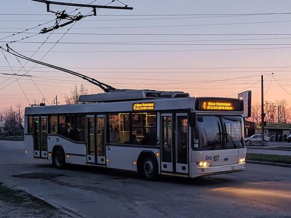 Новина Кропивницький: Тролейбуси №№ 9 та 10 їздитимуть іншою вулицею Ранкове місто. Кропивницький