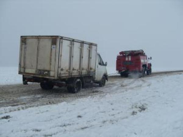 Новина Рятувальники надавають допомогу водіям на автошляхах Кіровоградщини Ранкове місто. Кропивницький