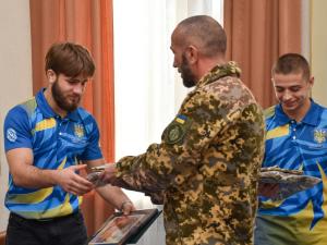 Новина Сергій Шульга привітав із перемогою на Чемпіонаті Світу грепплінгістів із Долинської Ранкове місто. Кропивницький