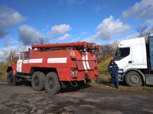 Новина На Кіровоградщині вантажівка застрягла на дорозі біля Піщаного Броду Ранкове місто. Кропивницький