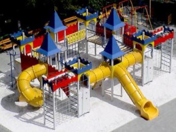 Новина Детская площадка в Ковалёвском парке будет готова ко Дню независимости Ранкове місто. Кропивницький