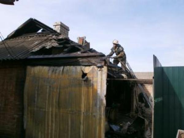 Новина У Новомиргороді рятувальники запобігли пожежі житлового будинку Ранкове місто. Кропивницький