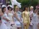 По Донецку гуляли невесты. Выбирай любую! (фоторепортаж)