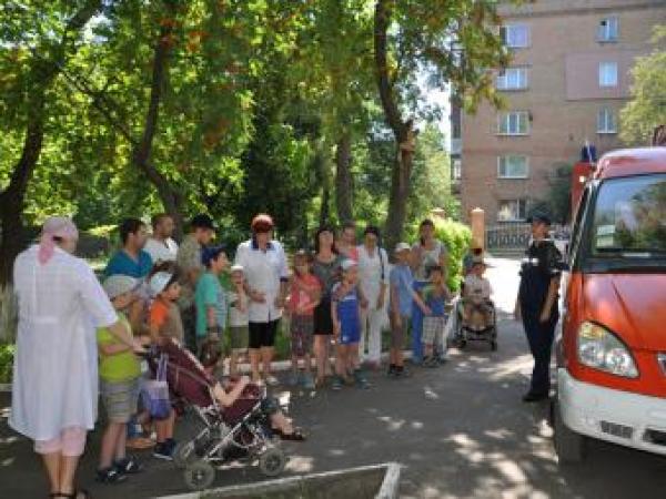 Новина У Кіровограді рятувальники дбають про дитячу безпеку Ранкове місто. Кропивницький