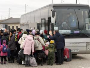 Новина З Донеччини та інших регіонів продовжується евакуація людей Ранкове місто. Кропивницький
