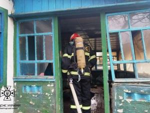 Новина Кіровоградська область: рятувальники ліквідували дві пожежі у приватному секторі Ранкове місто. Кропивницький