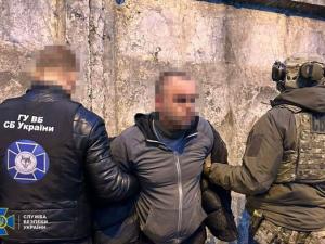 Новина СБУ затримала рецидивіста, який тероризував мешканців Одеси під виглядом правоохоронця Ранкове місто. Кропивницький