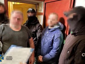 Новина СБУ затримала у Миколаєві інформатора фсб, який влаштував у квартирі «спостережний пункт» за колонами ЗСУ Ранкове місто. Кропивницький