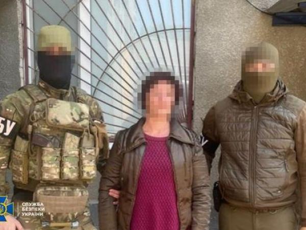 Новина СБУ затримала ще двох колаборанток на Херсонщині: одна з них «маскувалася» під вигаданим ім’ям Ранкове місто. Кропивницький