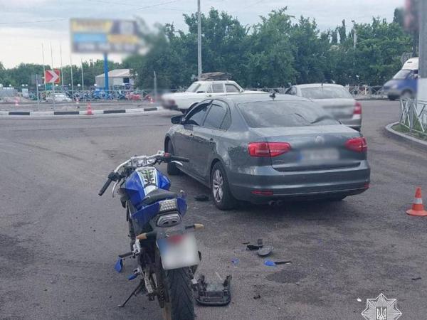 Новина Вранці сталася потрійна ДТП через мотоцикліста Ранкове місто. Кропивницький