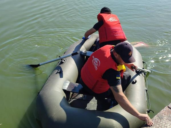 Новина Новоукраїнський район: рятувальники вилучили з водойми тіло молодої жінки Ранкове місто. Кропивницький