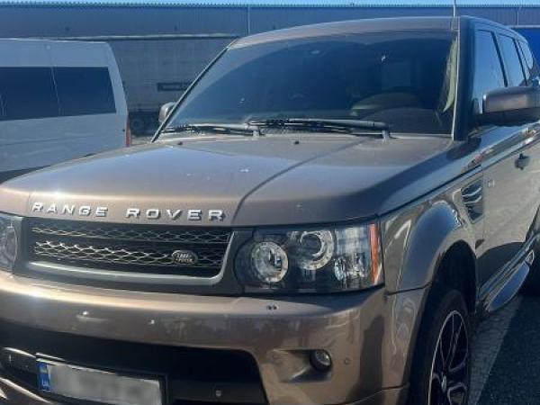 Новина Прикордонники виявили «Land Rover» під кермуванням громадянина Туреччини, викрадений в Україні Ранкове місто. Кропивницький