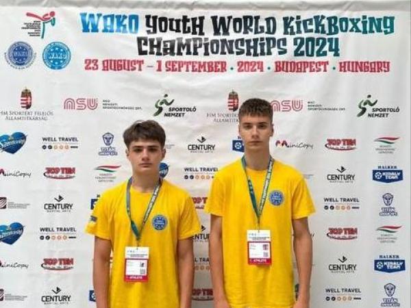 Новина Олександрійці вибороли срібло та бронзу на молодіжному Чемпіонаті світу з кікбоксингу WAKO Ранкове місто. Кропивницький