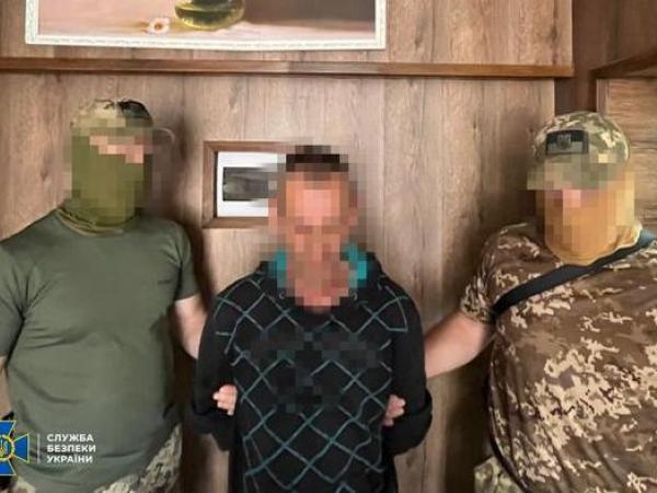 Новина СБУ та Нацполіція затримали агента рф, який палив об’єкти Укрзалізниці на Полтавщині Ранкове місто. Кропивницький