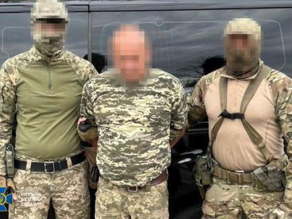 Новина СБУ затримала у Харкові зрадника, який наводив російські ракети на свою бригаду ЗСУ та готувався втекти до рф Ранкове місто. Кропивницький