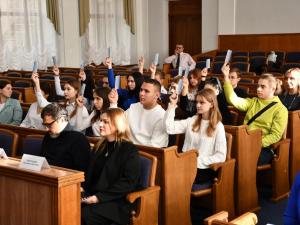 Новина Засідав обласний парламент дітей Ранкове місто. Кропивницький